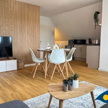 Huegelblick Apartment *