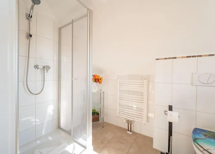 Huegelblick شقة Neppermin